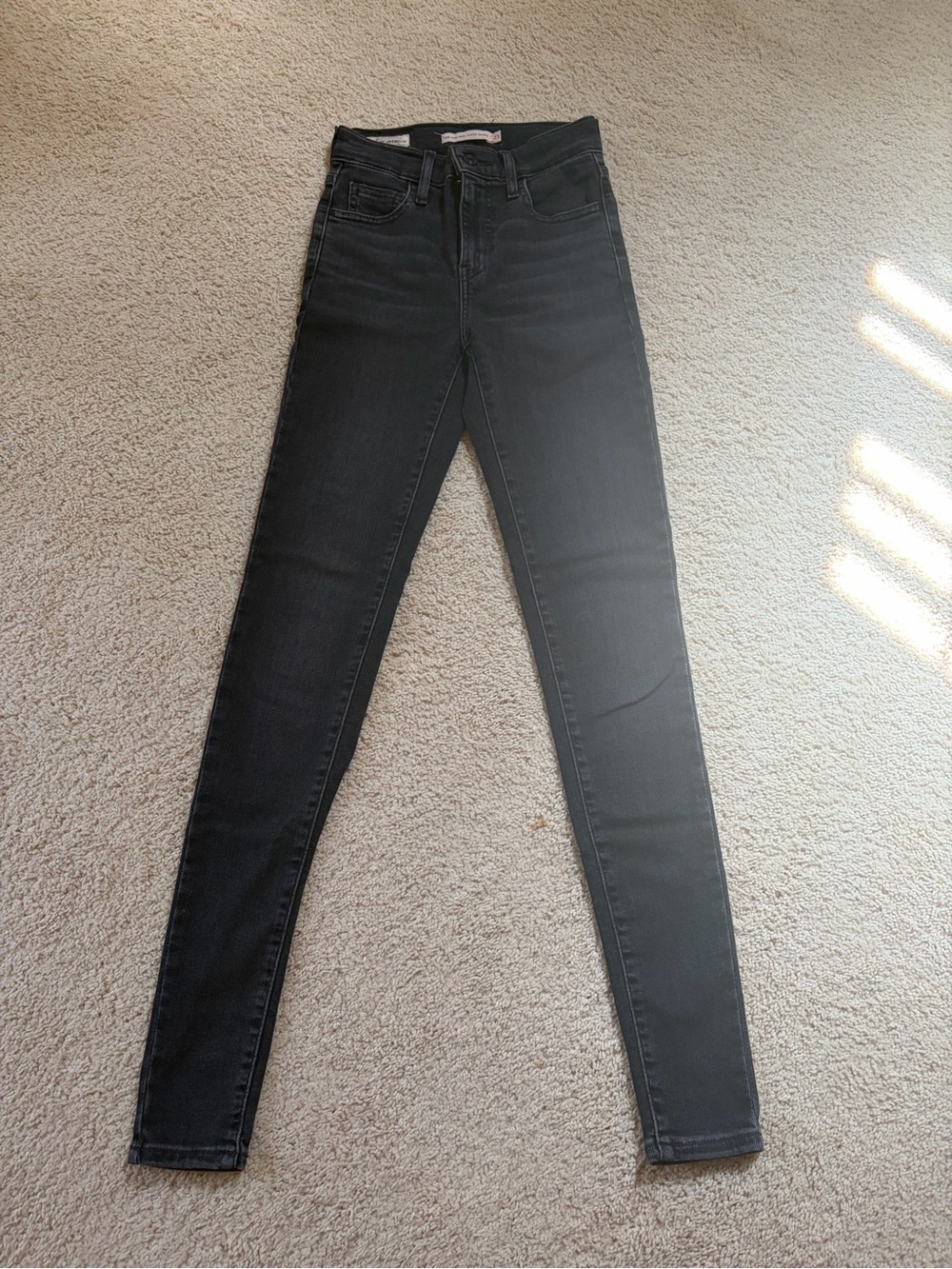 Black Levi’s Skinny Jeans
